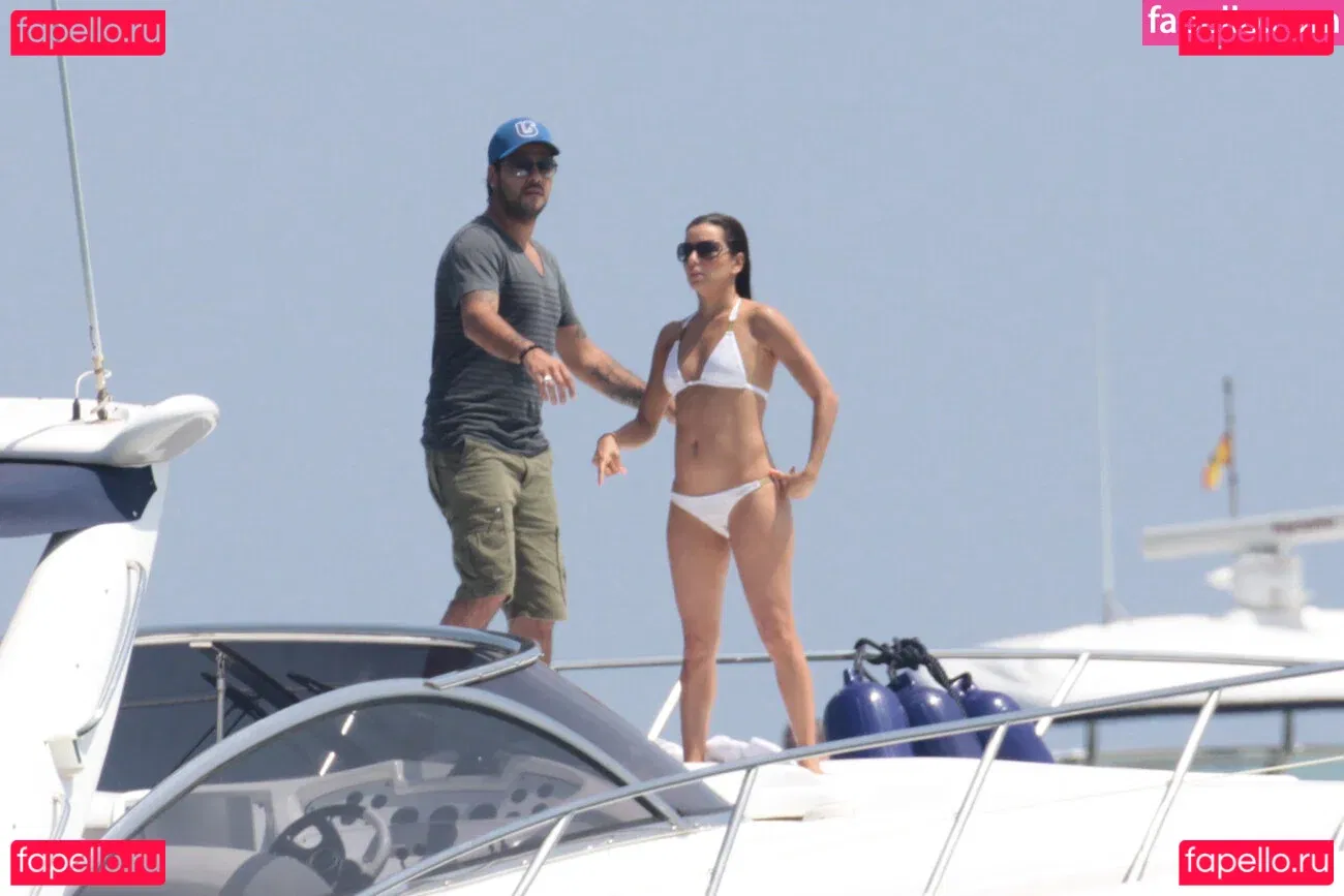 Eva Longoria Onlyfans Photo Gallery 