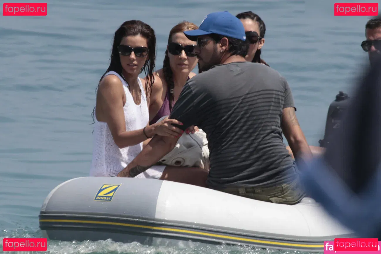 Eva Longoria Onlyfans Photo Gallery 