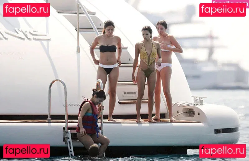 Eva Longoria Onlyfans Photo Gallery 