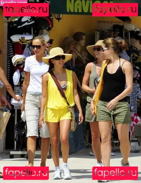 Eva Longoria Onlyfans Photo Gallery 