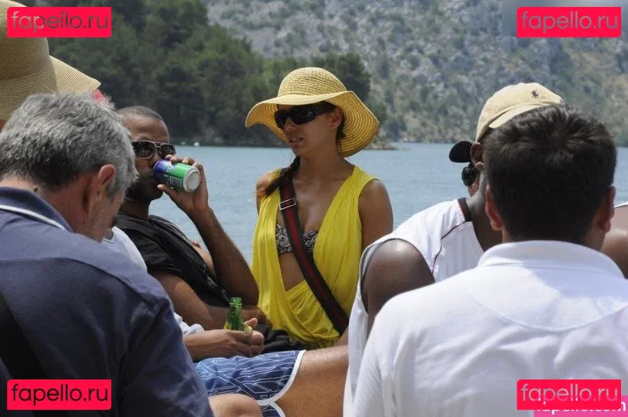 Eva Longoria Onlyfans Photo Gallery 