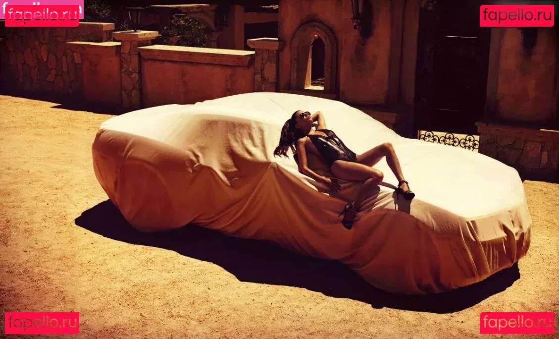 Eva Longoria Onlyfans Photo Gallery 