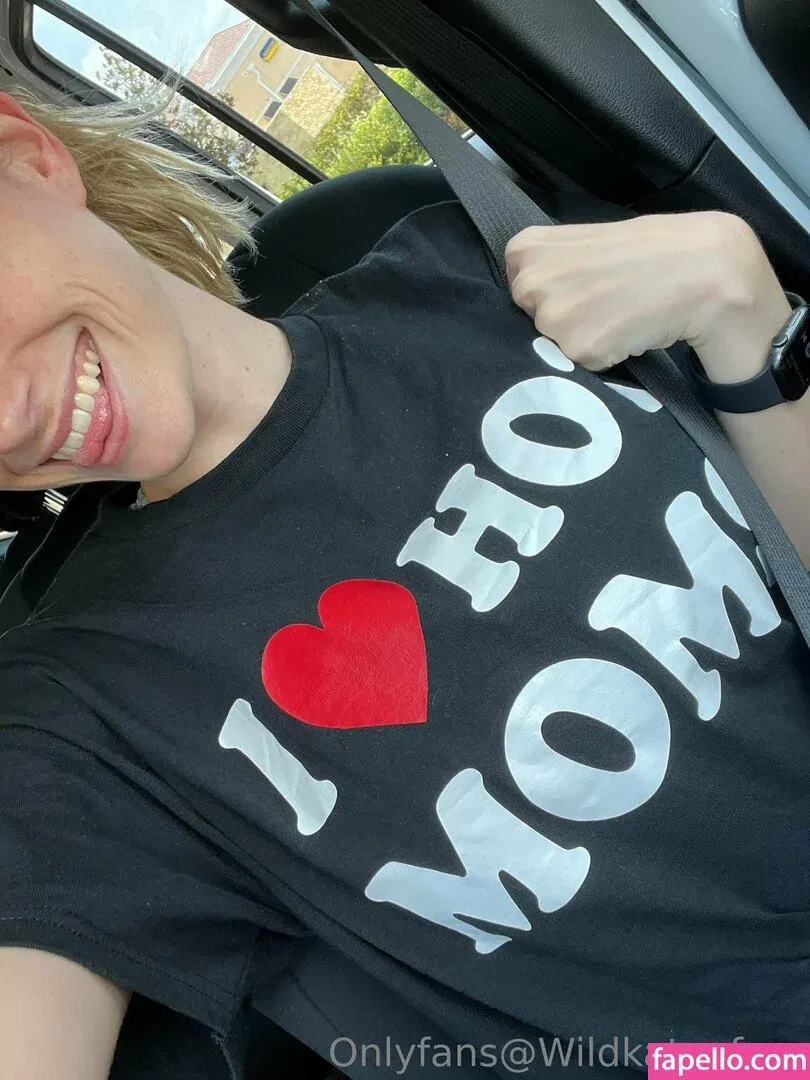 wildkateefree Onlyfans Photo Gallery 