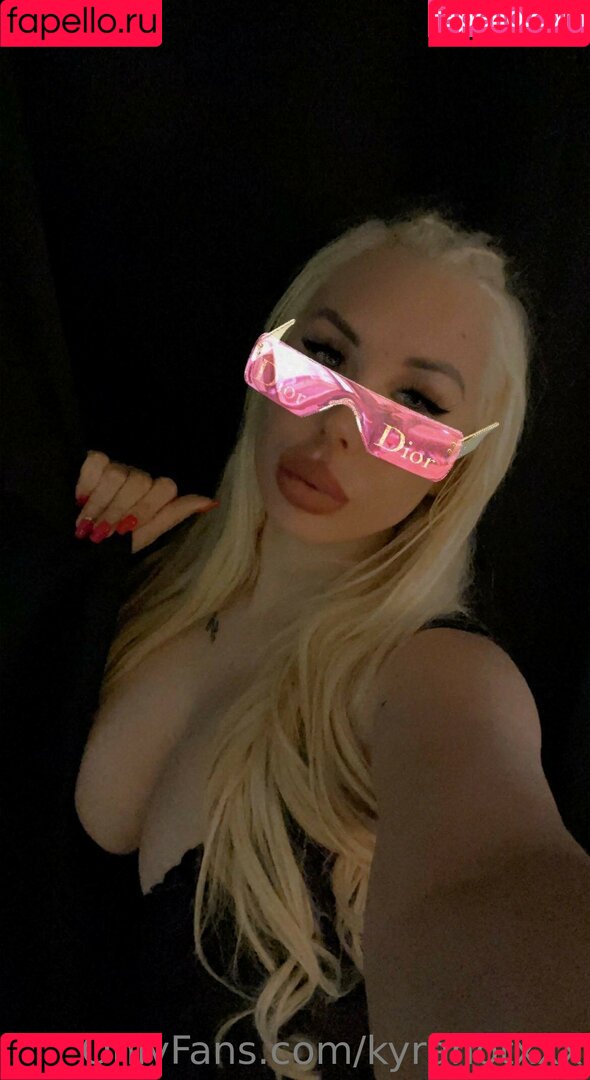 kyrahotxxx Onlyfans Photo Gallery 