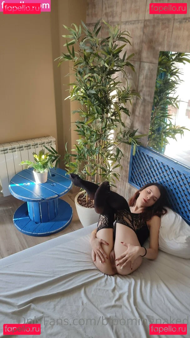 bloomingnaked Onlyfans Photo Gallery 