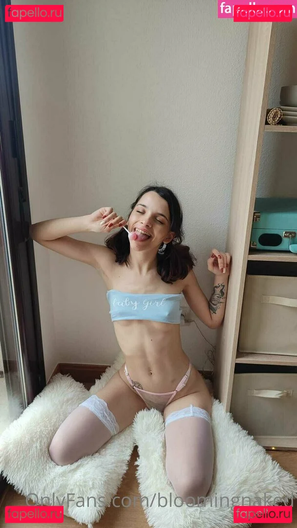 bloomingnaked Onlyfans Photo Gallery 