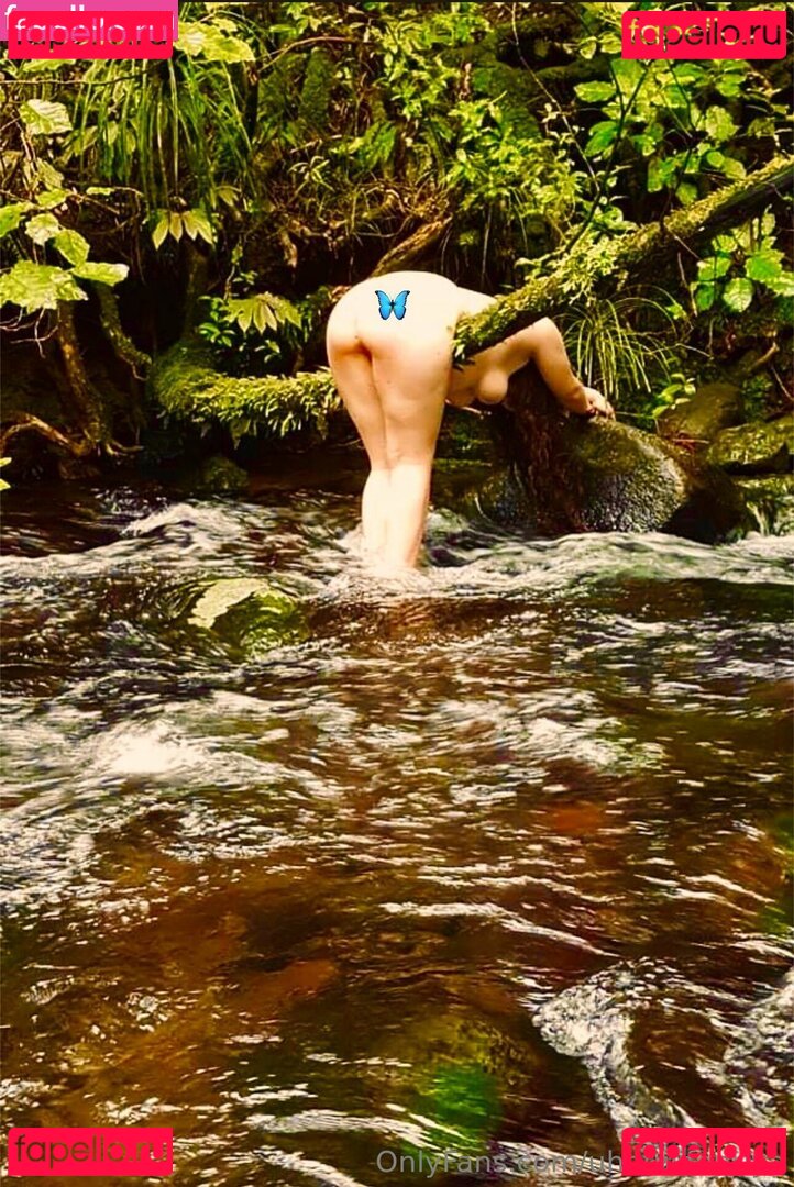 uhotwifepriya Nude Onlyfans Photo 13