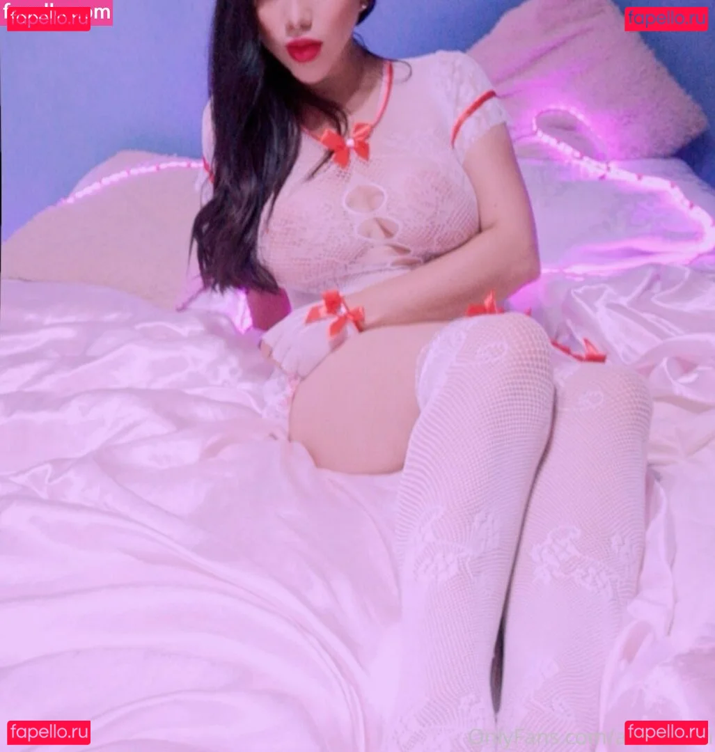 Annie Luminoso Onlyfans Photo Gallery 