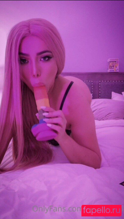 Annie Luminoso Nude Onlyfans Photo 12