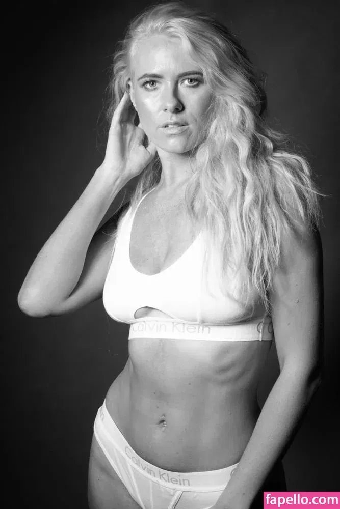 Amber LeBae Onlyfans Photo Gallery 