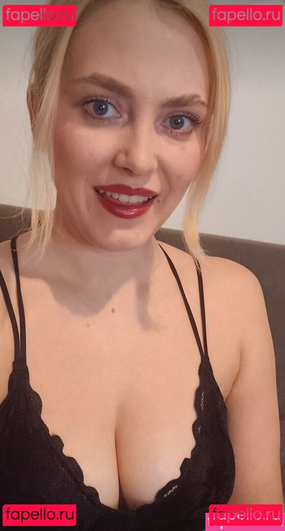 eva_nextdoor Nude Onlyfans Photo 39