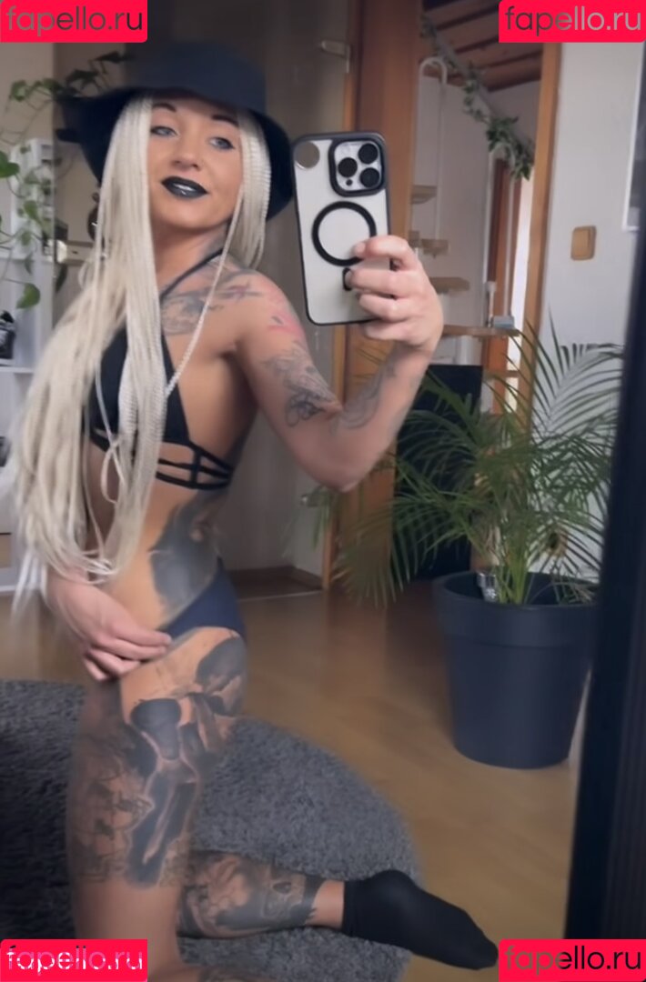 Anna Katarina Onlyfans Photo Gallery 