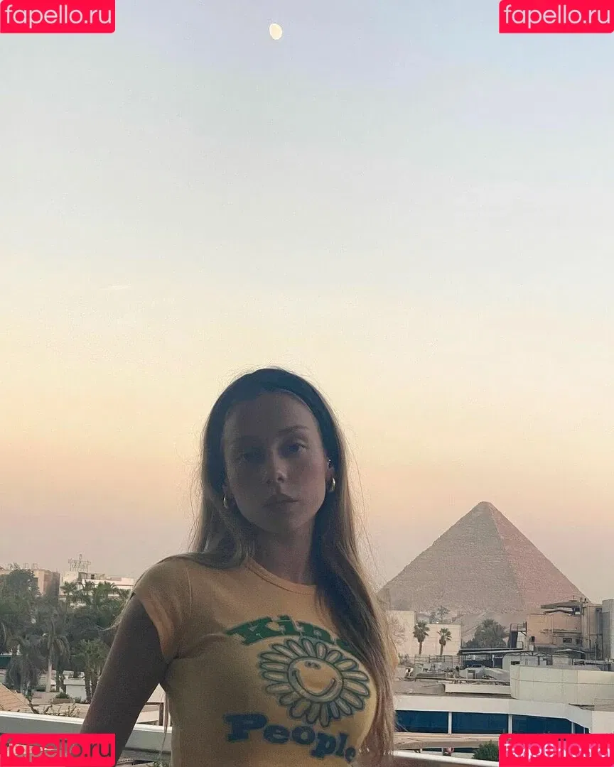 Ester Exposito Onlyfans Photo Gallery 