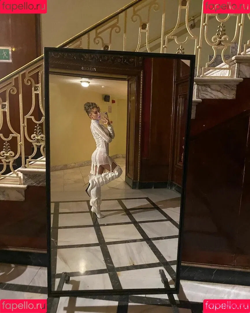Ester Exposito Onlyfans Photo Gallery 