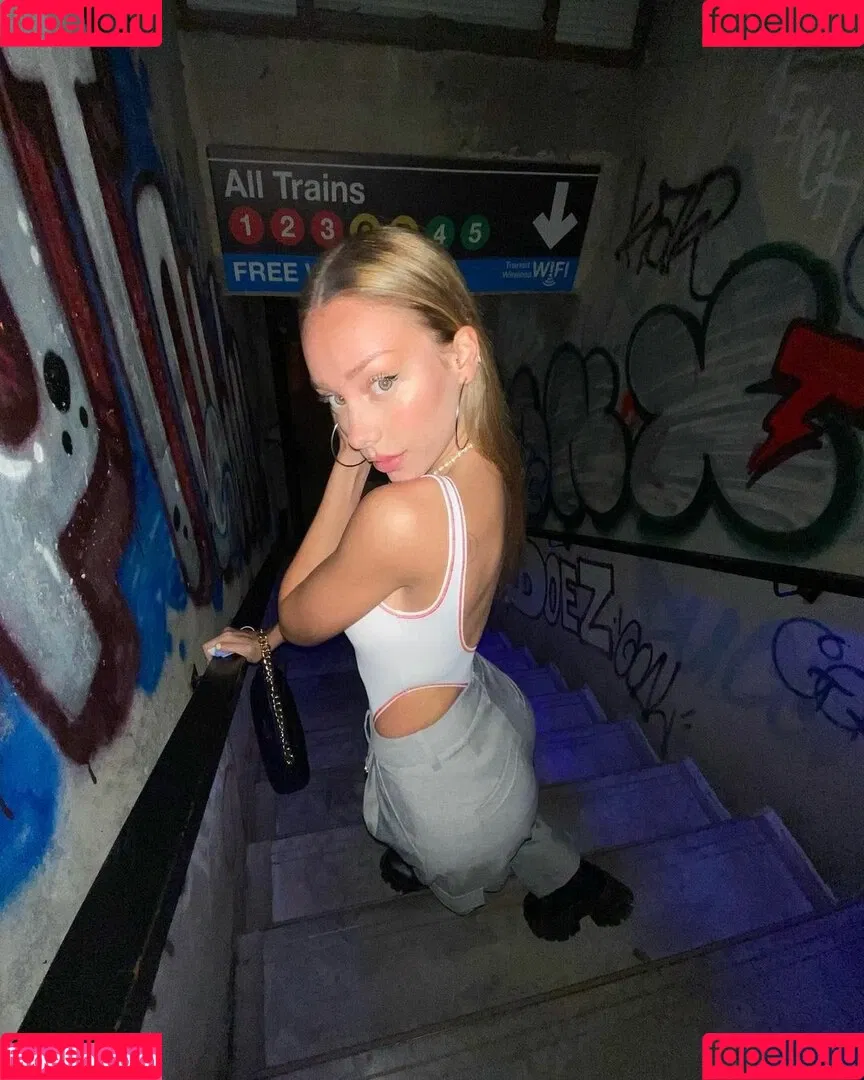 Ester Exposito Onlyfans Photo Gallery 