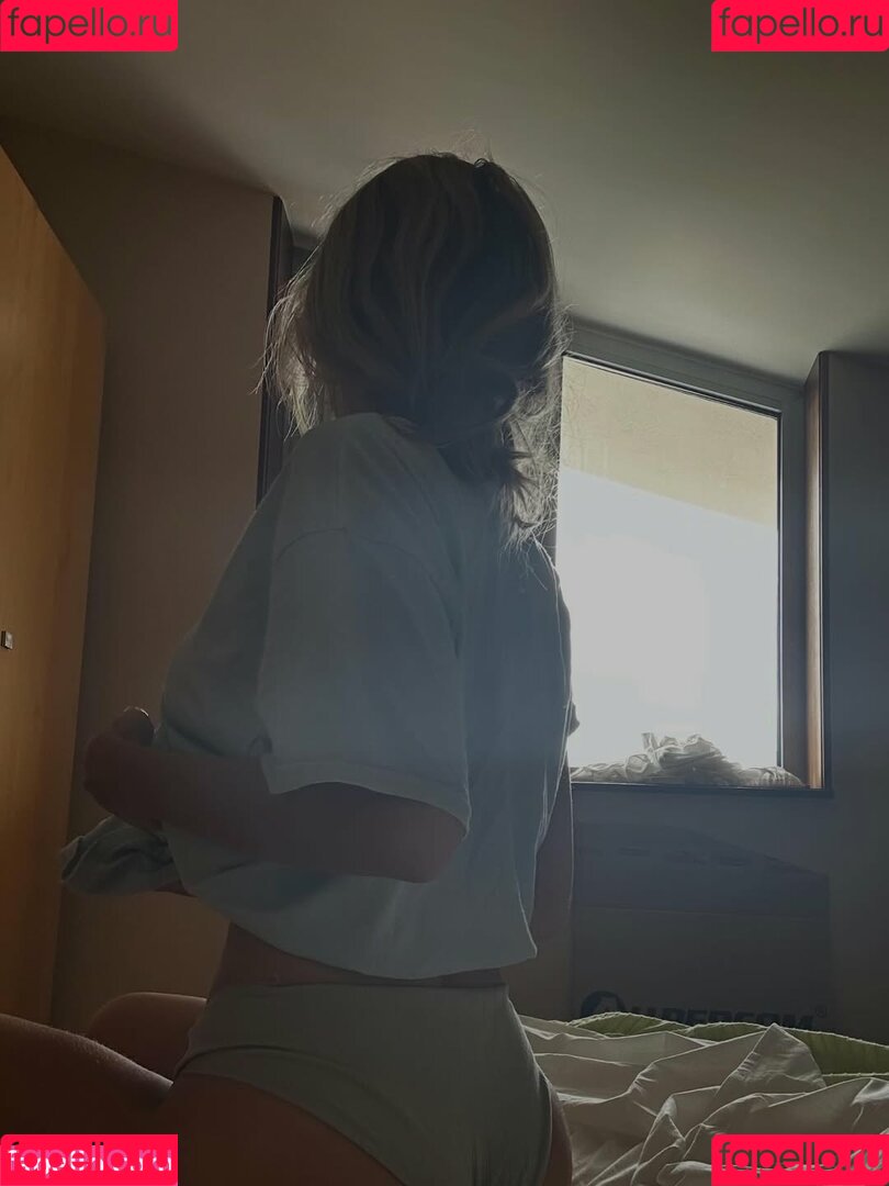 Ester Exposito Onlyfans Photo Gallery 