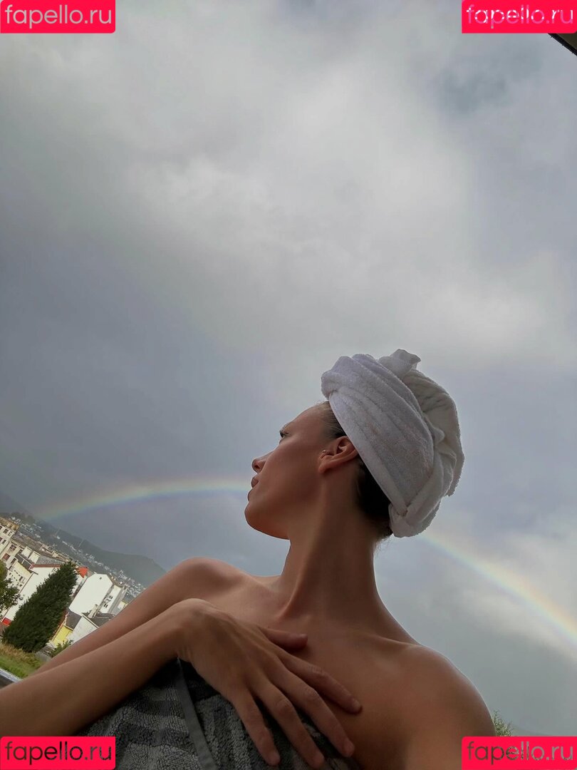 Ester Exposito Onlyfans Photo Gallery 