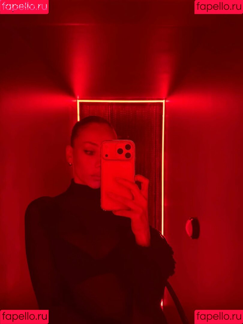 Ester Exposito Onlyfans Photo Gallery 