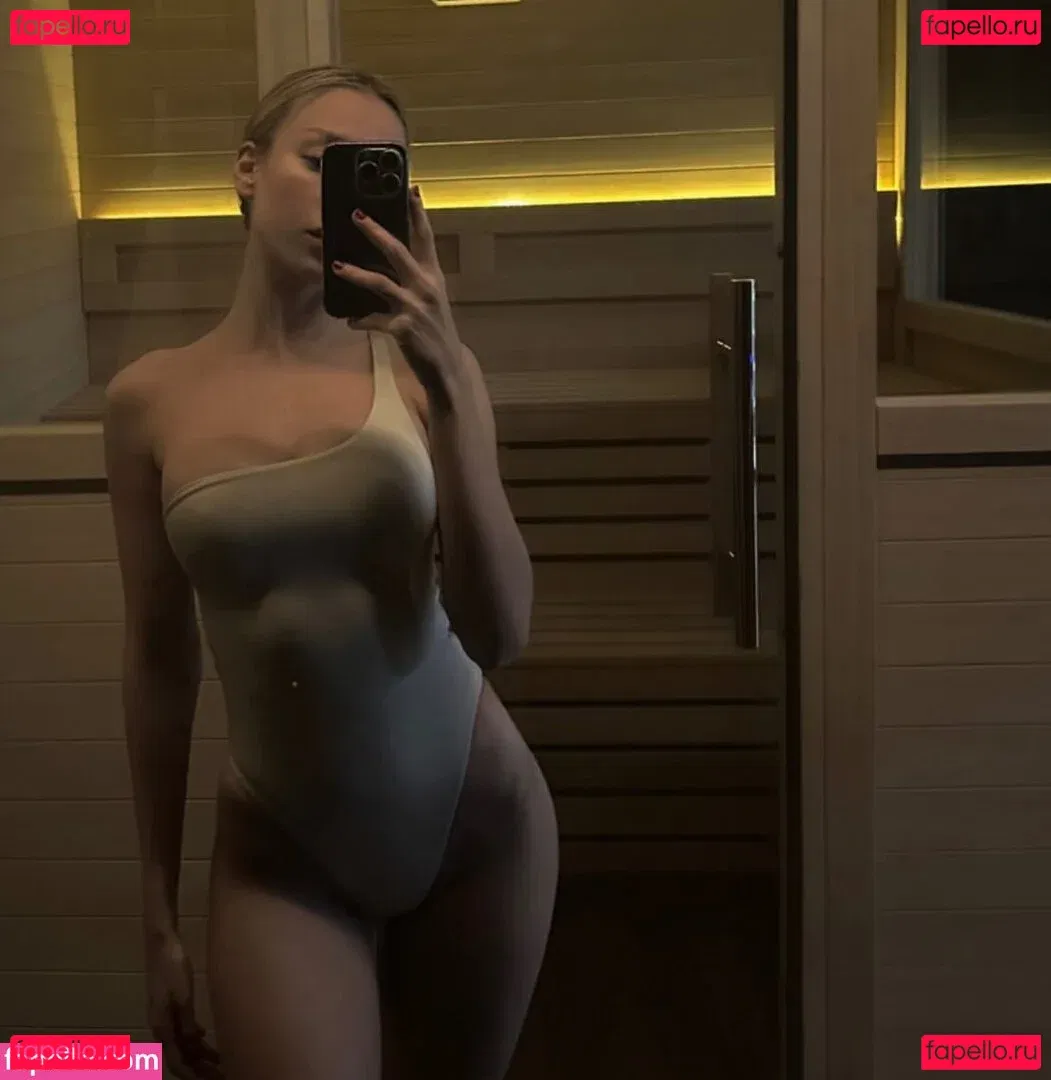 Ester Exposito Onlyfans Photo Gallery 