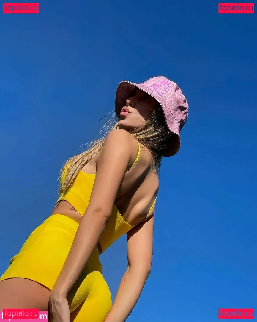 Ester Exposito Onlyfans Photo Gallery 