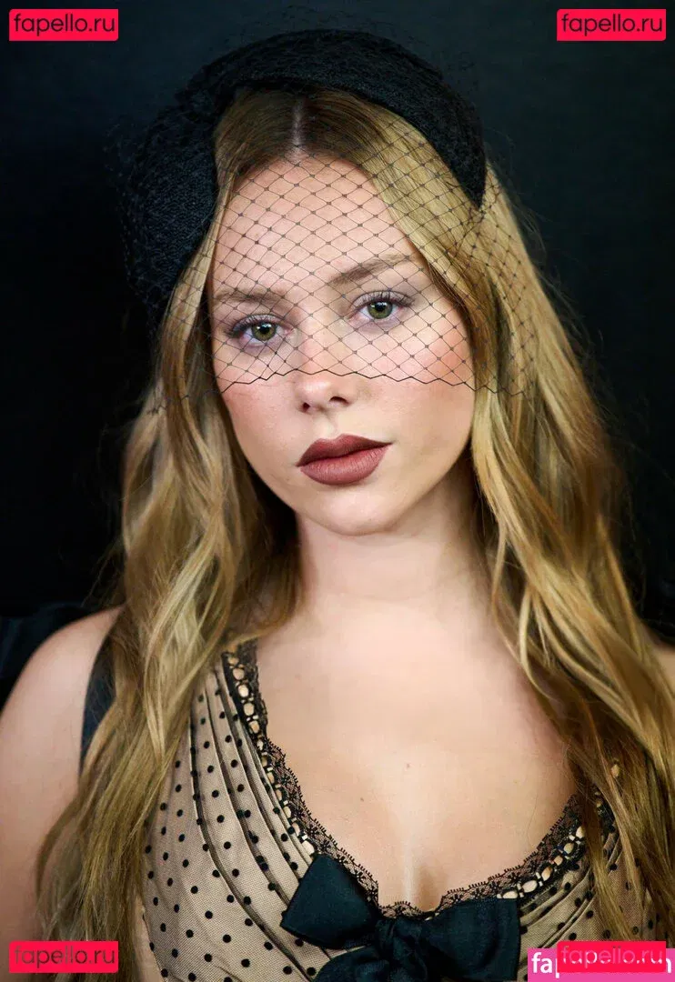 Ester Exposito Onlyfans Photo Gallery 