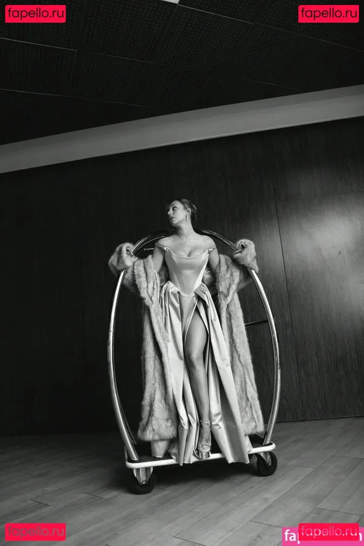 Ester Exposito Onlyfans Photo Gallery 