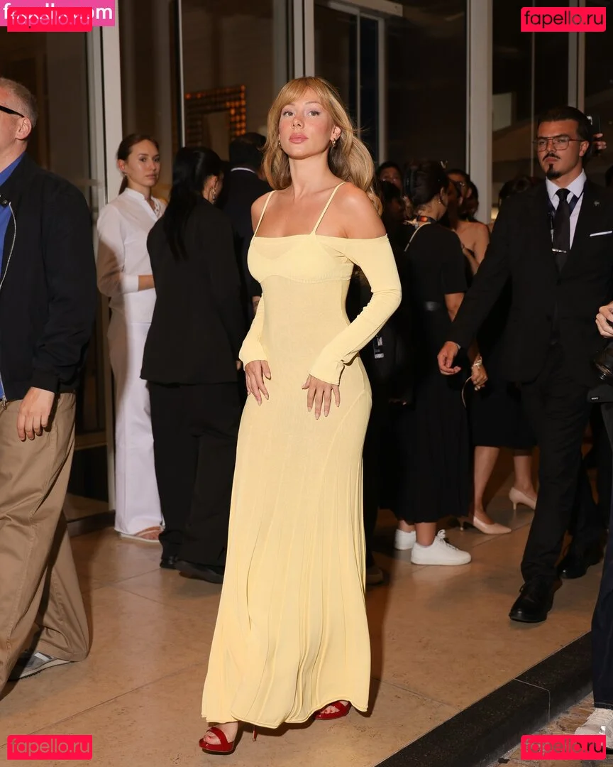 Ester Exposito Onlyfans Photo Gallery 