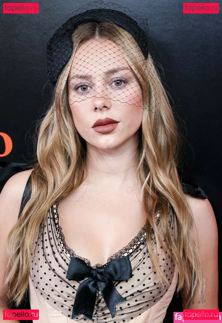 Ester Exposito Onlyfans Photo Gallery 