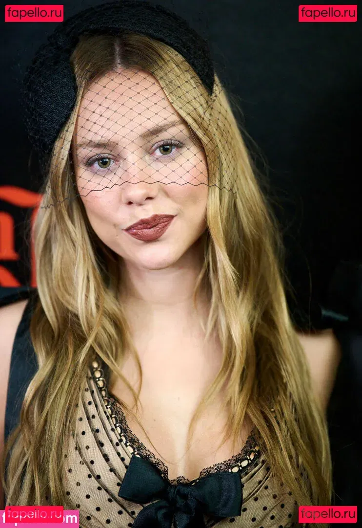 Ester Exposito Onlyfans Photo Gallery 