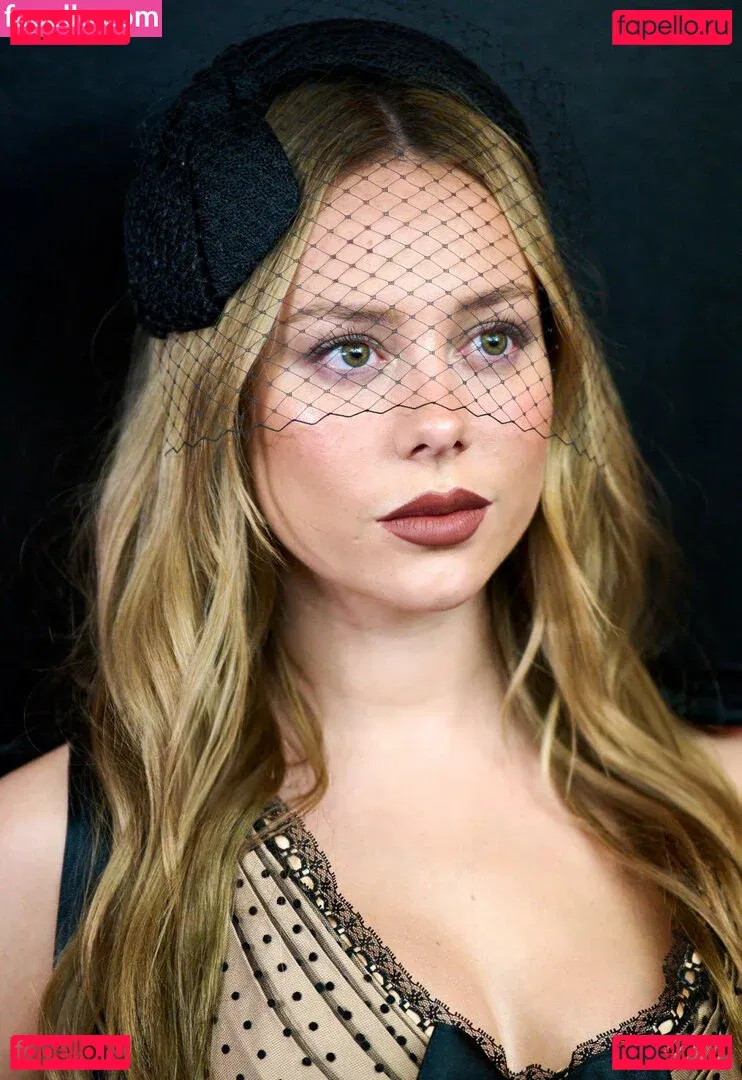 Ester Exposito Onlyfans Photo Gallery 