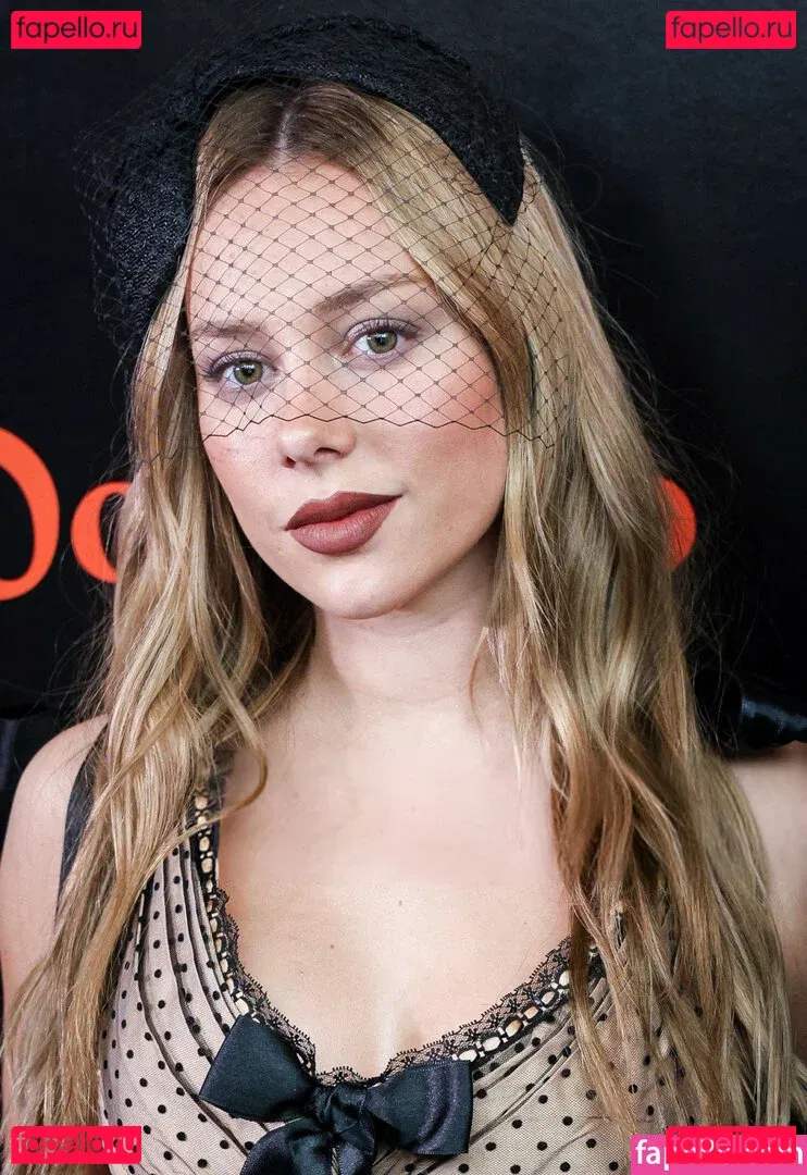 Ester Exposito Onlyfans Photo Gallery 