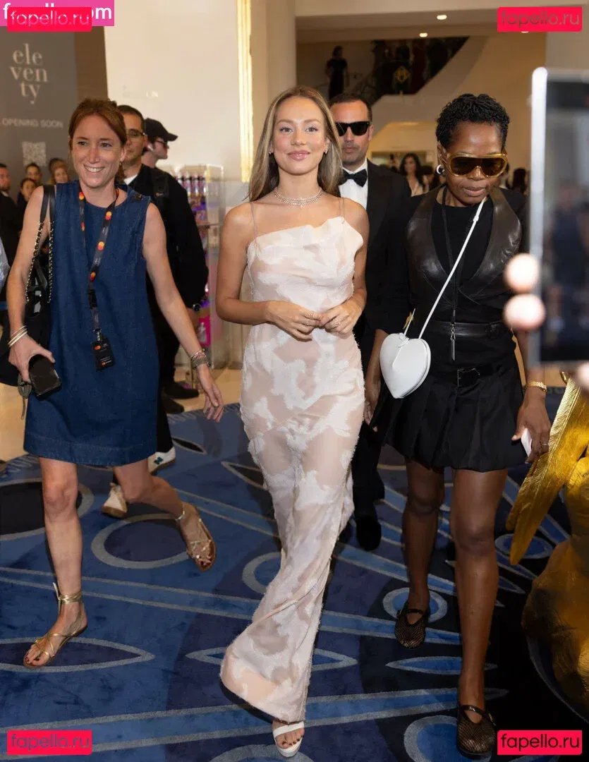 Ester Exposito Onlyfans Photo Gallery 