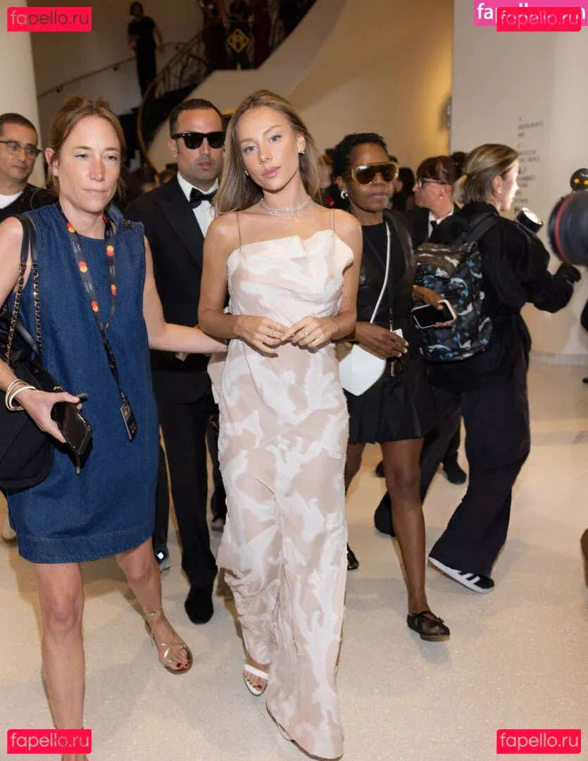 Ester Exposito Onlyfans Photo Gallery 