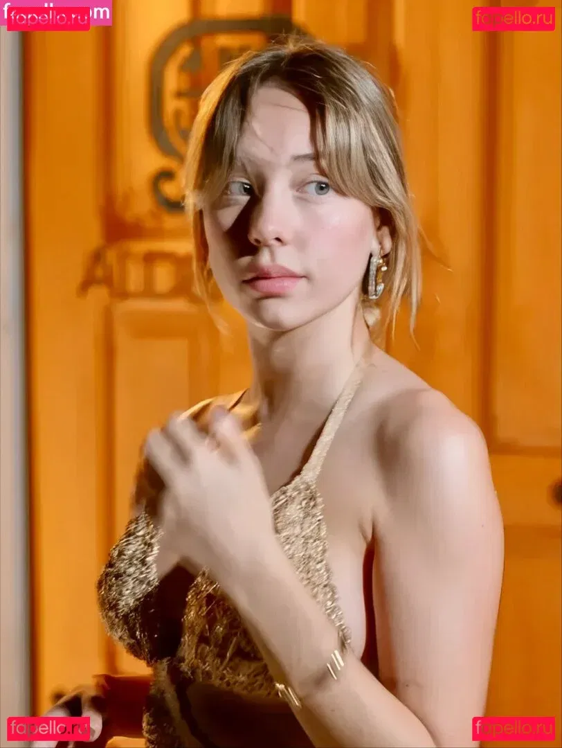 Ester Exposito Onlyfans Photo Gallery 