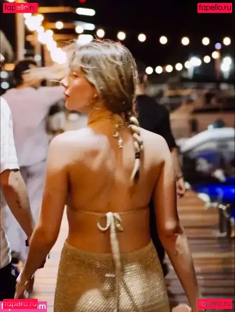 Ester Exposito Onlyfans Photo Gallery 