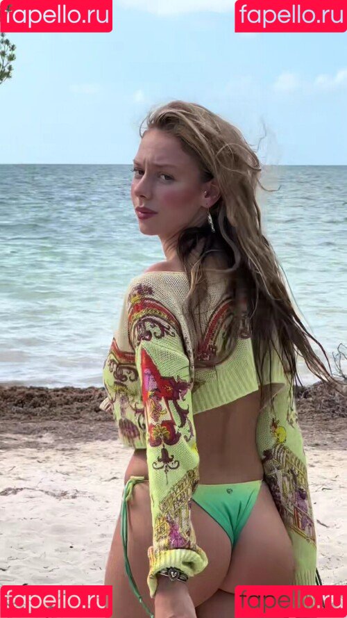 Ester Exposito Onlyfans Photo Gallery 