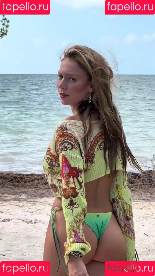 Ester Exposito Onlyfans Photo Gallery 