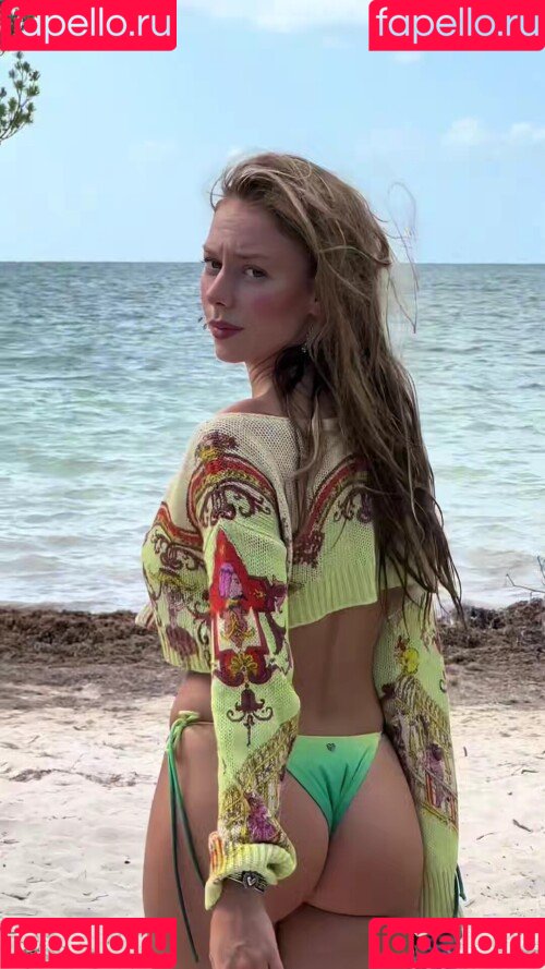 Ester Exposito Onlyfans Photo Gallery 