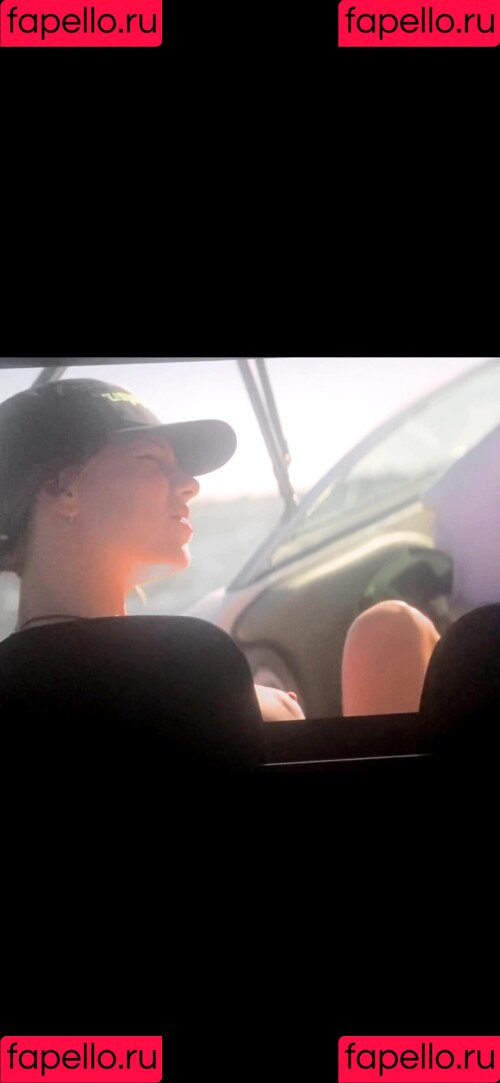 Ester Exposito Onlyfans Photo Gallery 