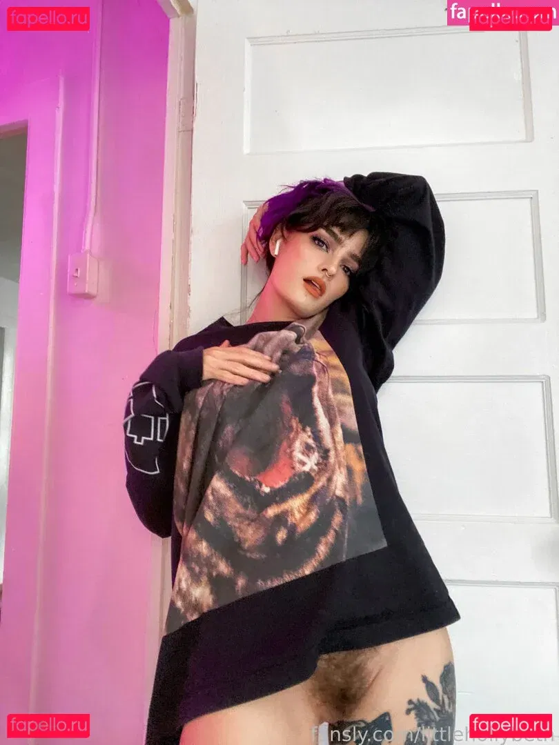 Littlehollybeth Onlyfans Photo Gallery 