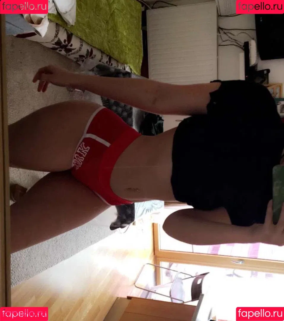 Woe Senpai Onlyfans Photo Gallery 