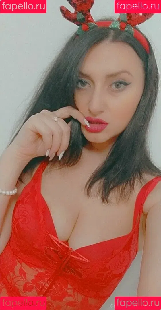 eyethai Onlyfans Photo Gallery 