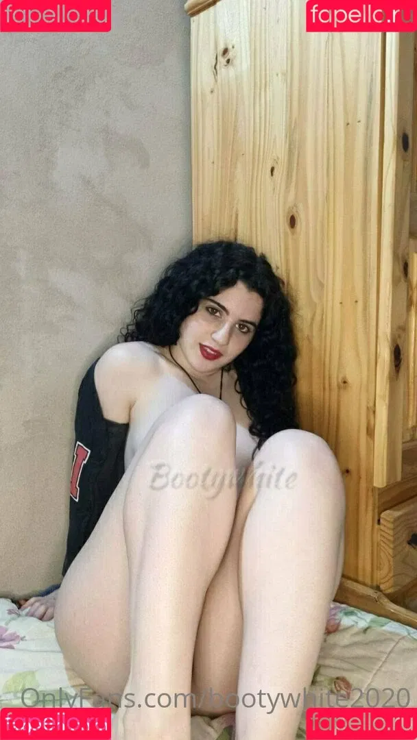 bootywhite Onlyfans Photo Gallery 