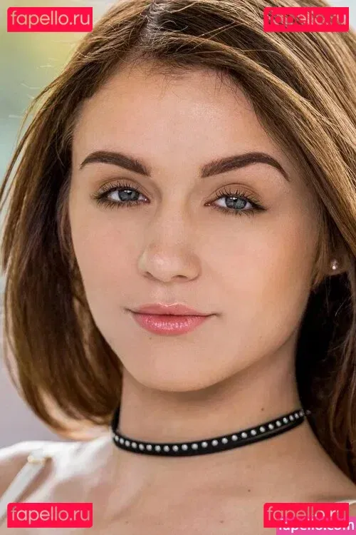 Rosalyn Sphinx Onlyfans Photo Gallery 