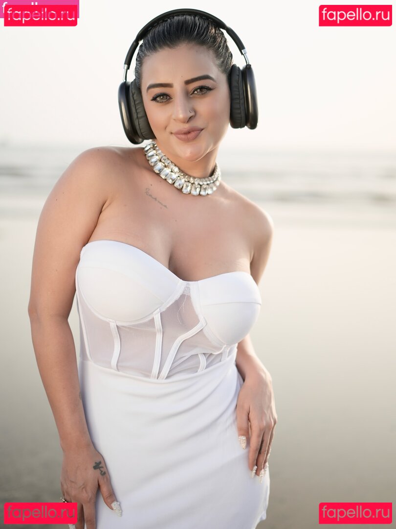 Ankita Dave Nude Onlyfans Photo 7