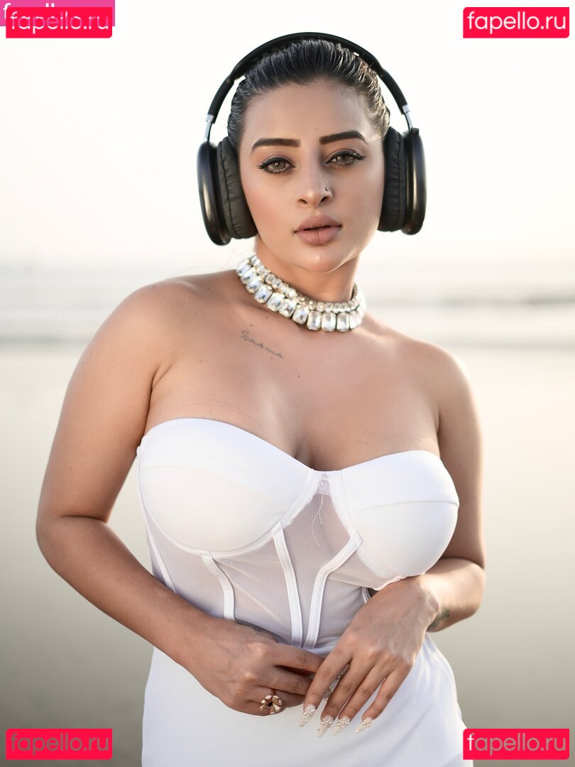Ankita Dave Nude Onlyfans Photo 5