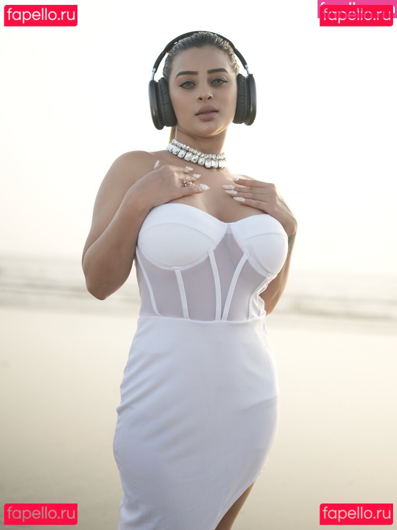 Ankita Dave Nude Onlyfans Photo 4