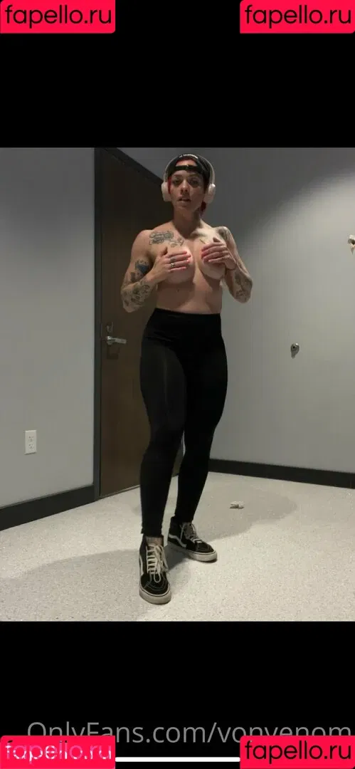 vonvenom Onlyfans Photo Gallery 