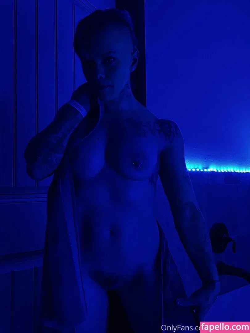 vonvenom Onlyfans Photo Gallery 