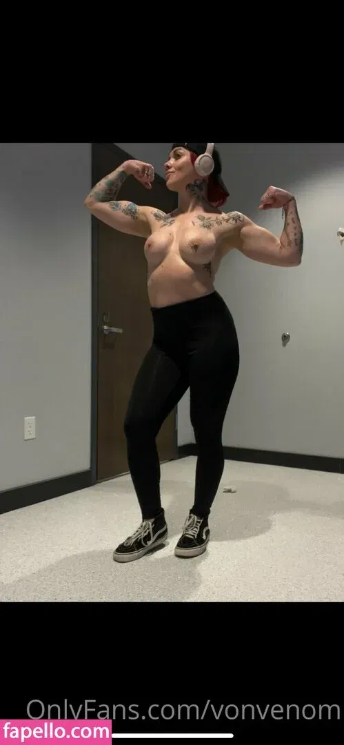 vonvenom Onlyfans Photo Gallery 